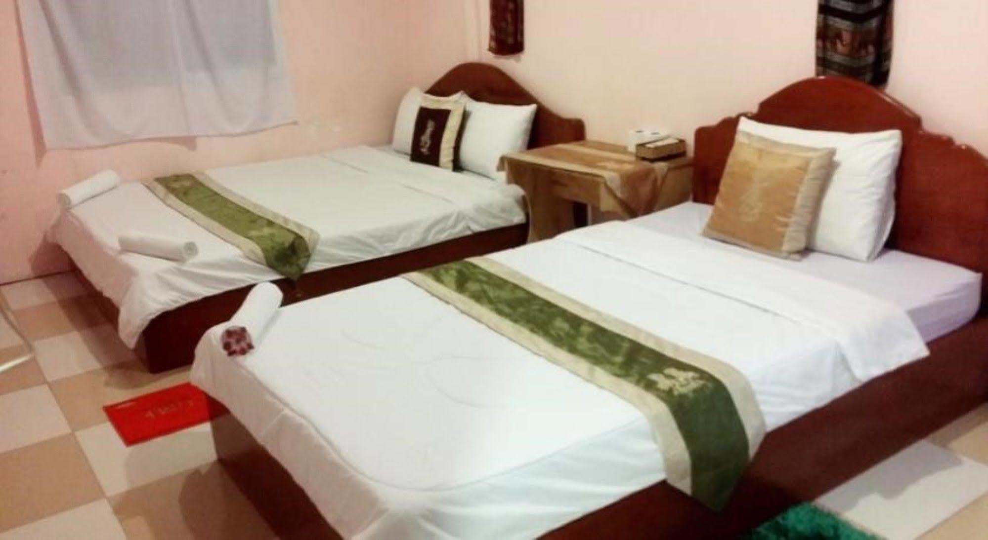 Blue Home Villa 2 Пном Пен Екстериор снимка